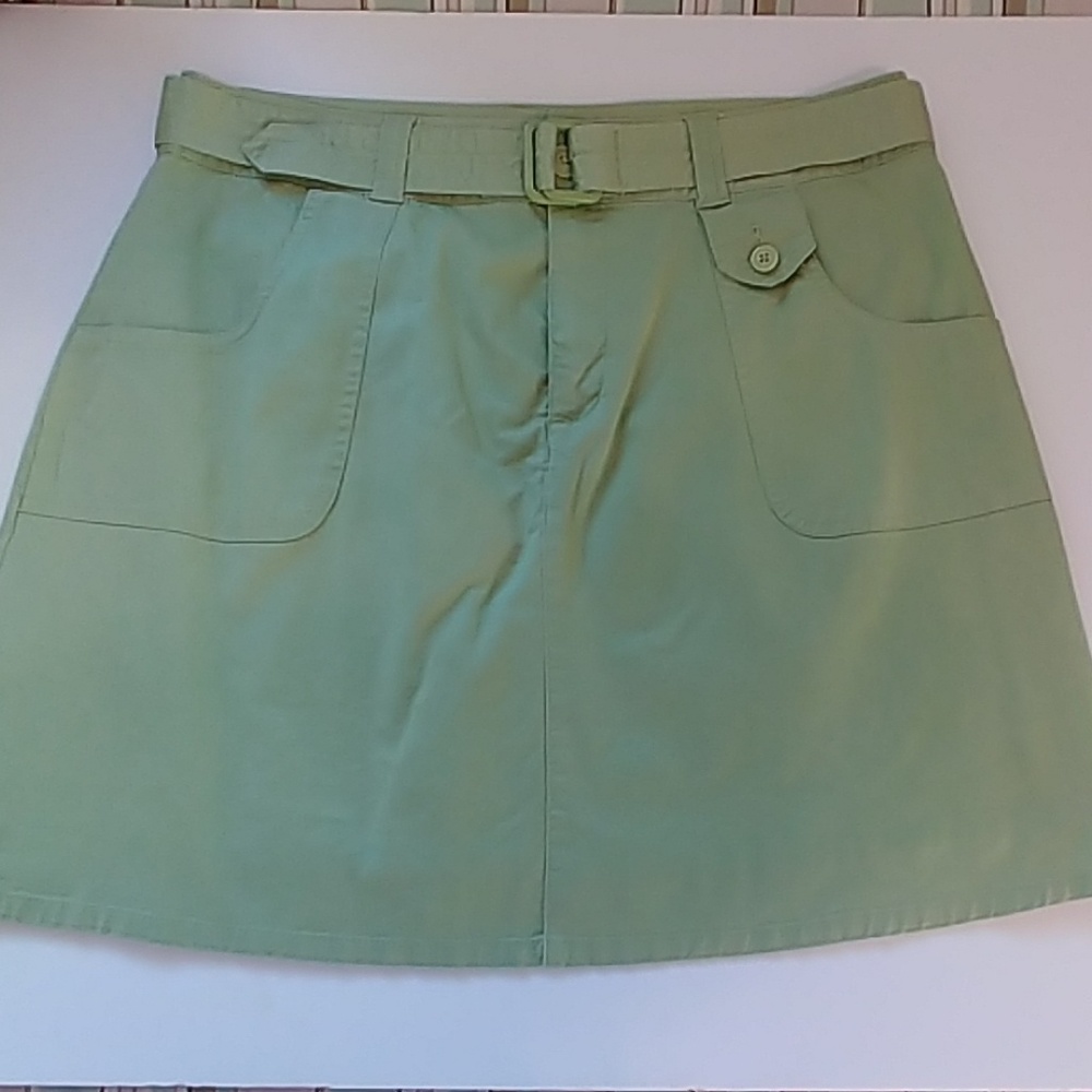 White Stag Stretch Green Skort w/Belt Size 12
